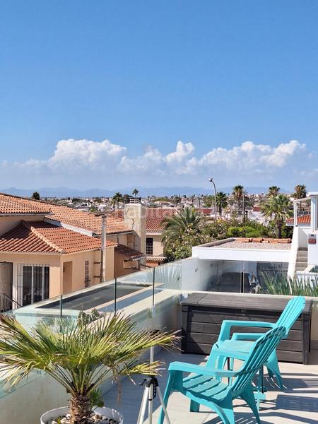 Foto e8aee8ae-c033-4708-8858-a71e34c36a59. Chalet con riscaldamento parcheggio piscina in Zona Carrefour - Urbanizaciones Torrevieja