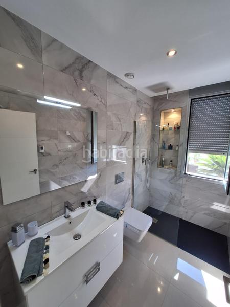 Foto f5f80834-e33d-4f7b-8498-115d41cf0a9f. Chalet con riscaldamento parcheggio piscina in Zona Carrefour - Urbanizaciones Torrevieja