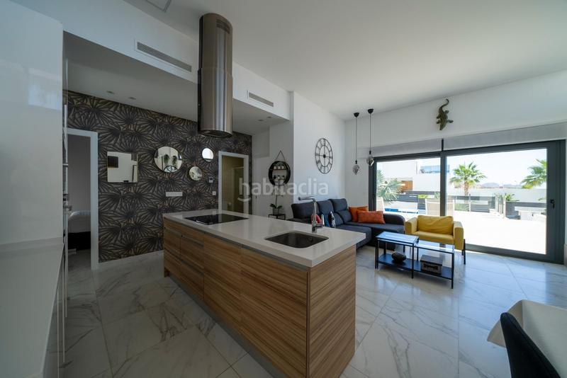 Foto 9453889e-a905-45d8-a5eb-b87f07b00fae. Miete chalet mit heizung parking pool in balcón de Finestrat-terra marina Finestrat