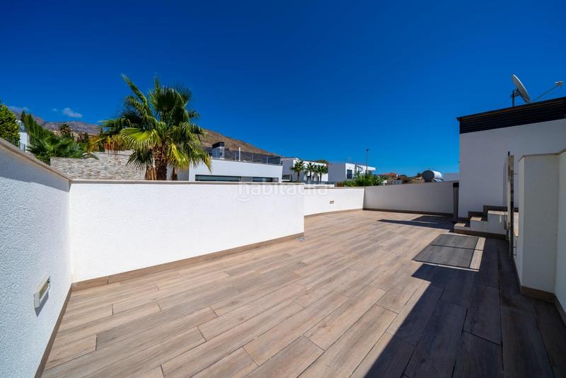 Foto 1e0d09fe-4a89-4c8c-9024-7720cf0766a1. Rent chalet with heating parking pool in balcón de Finestrat-terra marina Finestrat