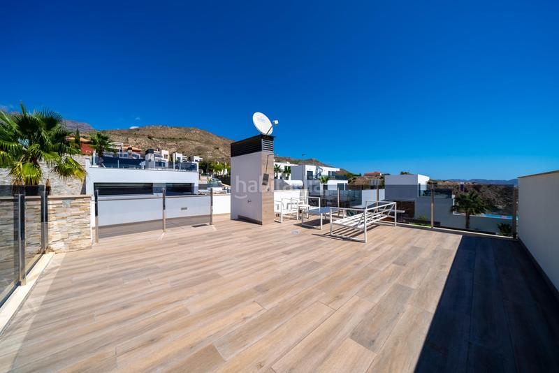 Foto 9d62f2e6-cd2f-47a0-a775-ef3cc0baf64f. Rent chalet with heating parking pool in balcón de Finestrat-terra marina Finestrat