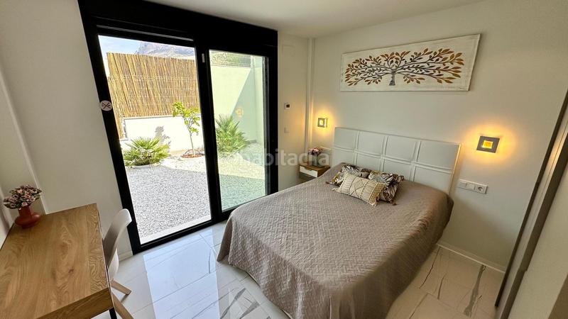 Foto 52801b7c-9522-4928-9647-d6372968b5c8. Alquiler chalet alquiler villa para larga temporada en Finestrat