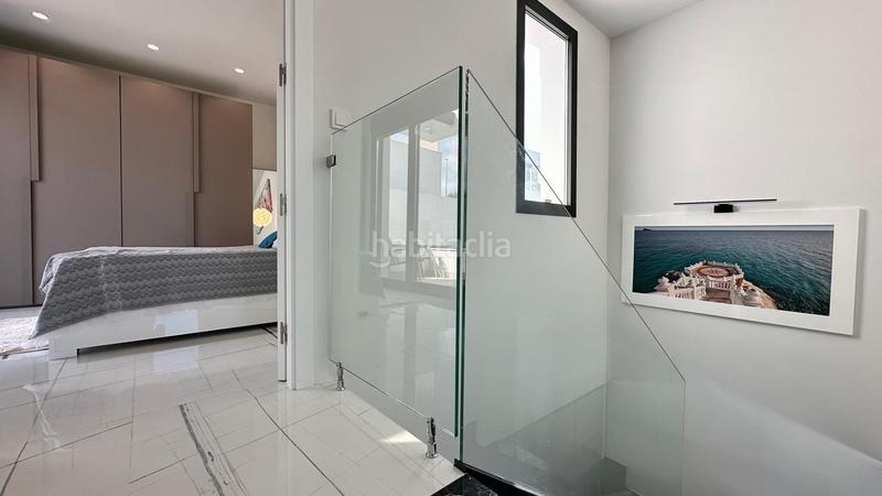 Foto d13d2f4d-bb9d-4a4d-bbf0-f1021103e915. Alquiler chalet alquiler villa para larga temporada en Finestrat