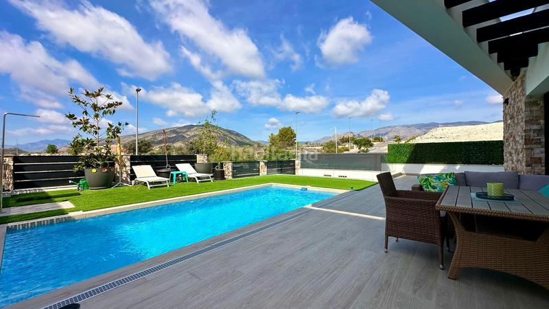 Foto 00f00bde-54f8-4c51-9b32-57a692fd6a30. Miete chalet mit parking pool in balcón de Finestrat-terra marina Finestrat