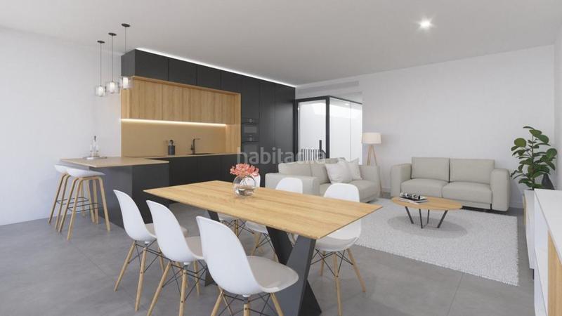 Foto c573a8fc-1f3f-4a0d-bff7-49ca21170e80. Chalet con piscina in La Cañada Paterna