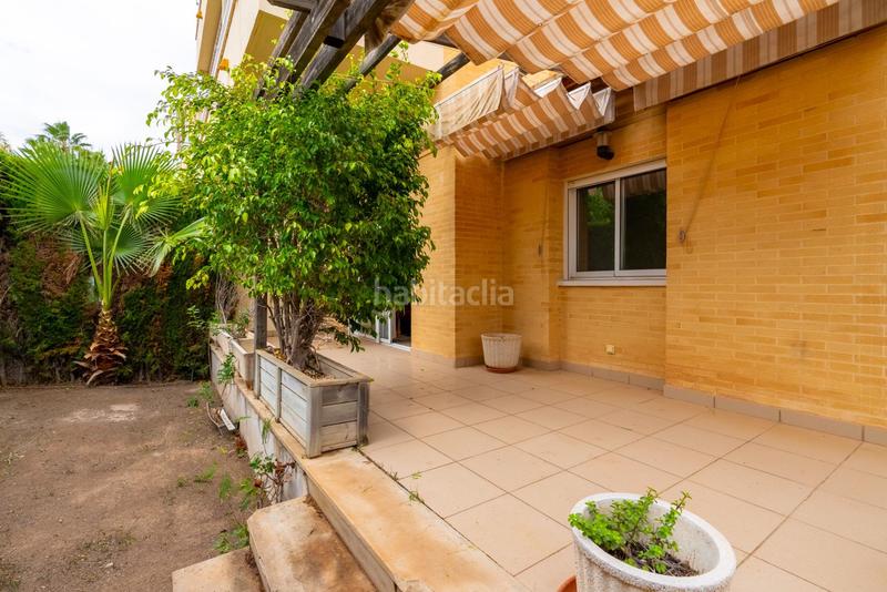 Foto 2b5cf9ec-eaca-4301-8b96-60fa5638ab65. Planta baja excelente apartamento en planta baja con parcela propia a 100 pasos del mar en Campello (el)