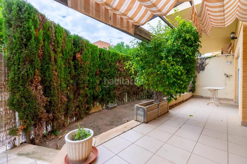 Foto 2c1ed715-c8f4-4f2e-8328-9ae5925c8bd2. Planta baja excelente apartamento en planta baja con parcela propia a 100 pasos del mar en Campello (el)