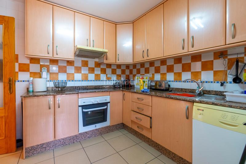 Foto 7a33c0ef-69bd-49b3-85c4-d26668dd1a4d. Planta baja excelente apartamento en planta baja con parcela propia a 100 pasos del mar en Campello (el)