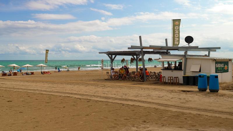Foto 992f8885-6a6c-41ca-aa97-92f2a9303813. Planta baja excelente apartamento en planta baja con parcela propia a 100 pasos del mar en Campello (el)