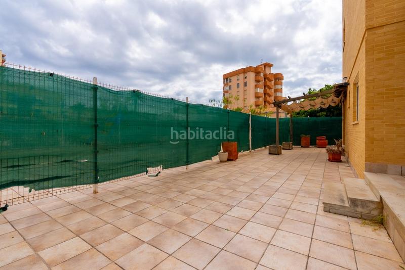 Foto b190fca0-4b75-45c9-90dd-9941b6194d34. Planta baja excelente apartamento en planta baja con parcela propia a 100 pasos del mar en Campello (el)