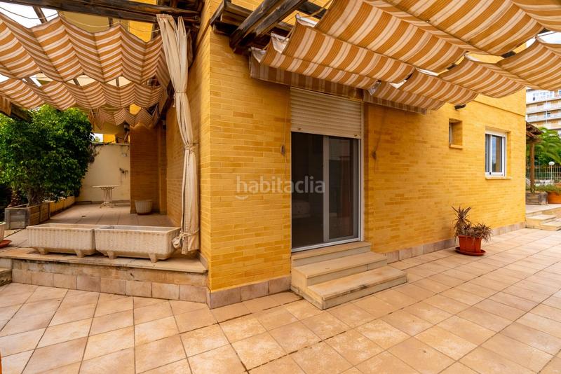 Foto e12990c0-a826-43d1-99ab-5c877031fc14. Planta baja excelente apartamento en planta baja con parcela propia a 100 pasos del mar en Campello (el)