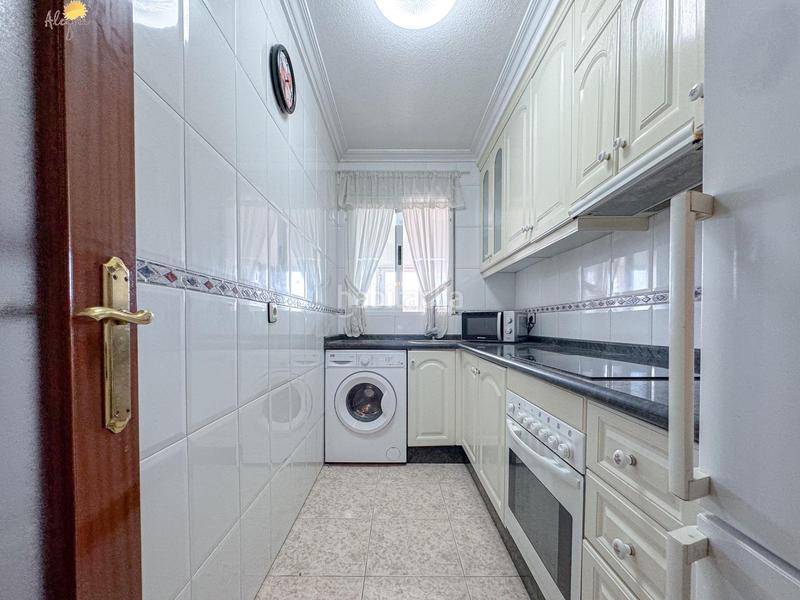 Foto 89aa5932-472b-45f5-926e-6227a808ef90. Attique dans El Acequión Torrevieja