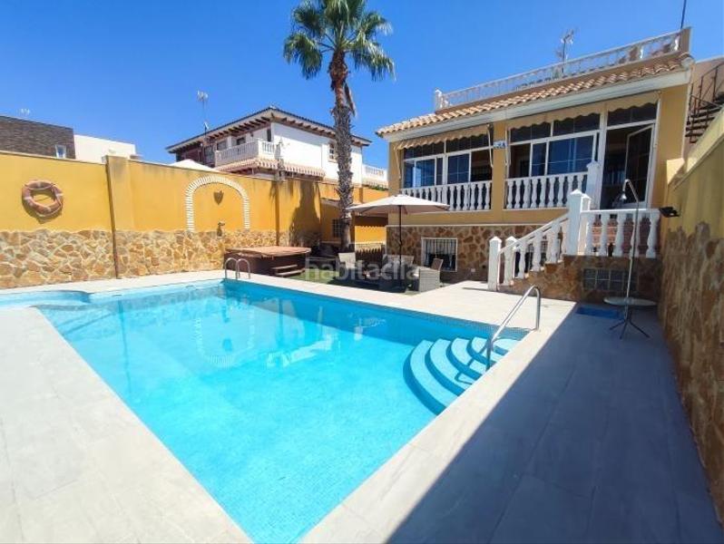 Foto 1cad8c74-d448-4116-9d64-560d246c9727. Chalet mit parking pool in Aguas Nuevas Torrevieja