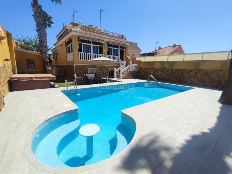 Foto 9c9b7ee2-0b28-4c84-ba96-1d949863d5fe. Chalet mit parking pool in Aguas Nuevas Torrevieja