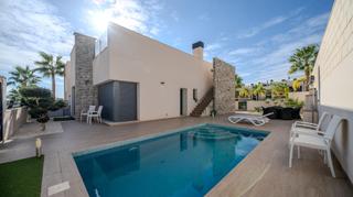Location Chalet  Calle segovia. Alquiler de temporada villa 3 habitaciones urb. alegria village