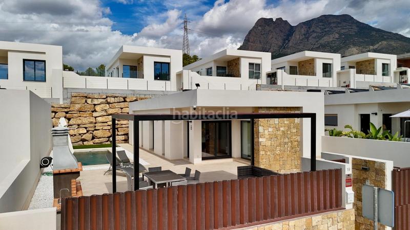 Foto 31f31d7a-652a-435a-8f84-32626d88fa8b. Alquiler chalet alquiler de larga temporada villa moderna 3 dormitorios en Finestrat