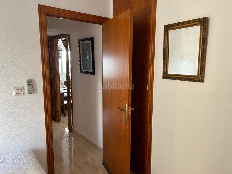 Foto 981d52a8-2346-4c68-a2aa-53a4025d295a. Apartamento en calle almeria 2 luminoso apartamento en primera línea de la Playa Levante en Benidorm
