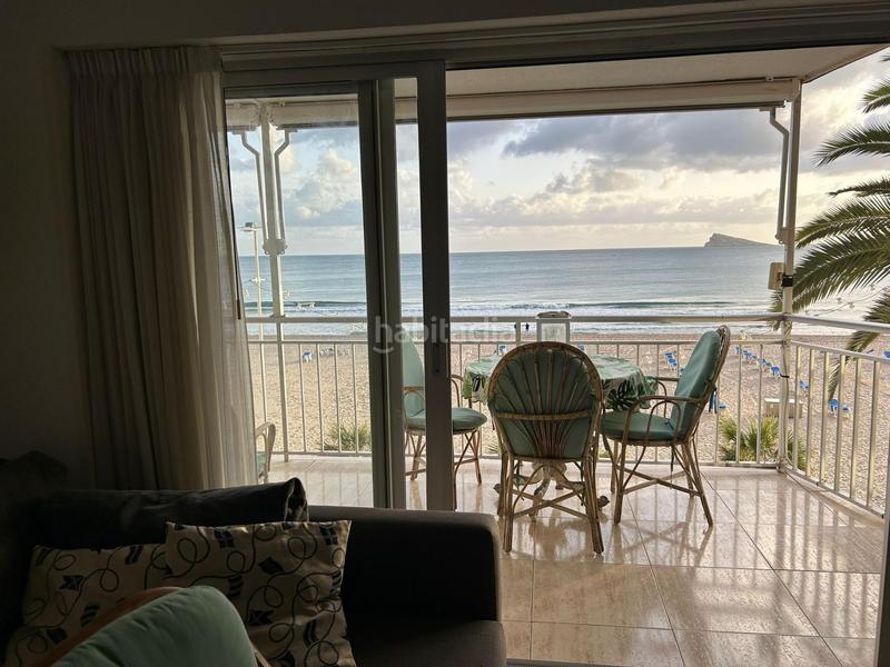 Foto a36c7fd6-3b11-4601-a8b6-50e35d1fb30f. Apartamento en calle almeria 2 luminoso apartamento en primera línea de la Playa Levante en Benidorm