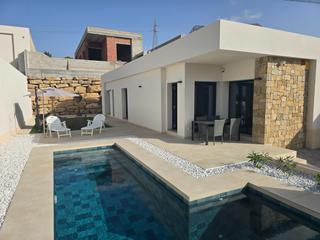 Location Chalet  Calle calle riu de la tapiada. Se alquila villa larga temporada