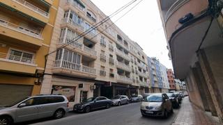 Estudi a Zona Playa de los Locos. Estudio totalmente reformado a 50 metros de la playa de los loco