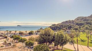 Apartment in Avenida Rosa dels Vents