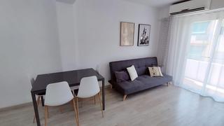 Location Appartement à Calle felipe herrero arias 20. Se alquila piso de 2 habitaciones para larga temporada en buleva