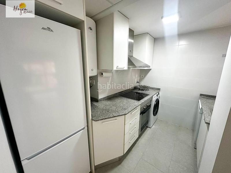 Foto bbefc74f-2ad6-4507-8801-26920c0247ff. Rent duplex with heating parking in La Constitución-Canaleta Mislata