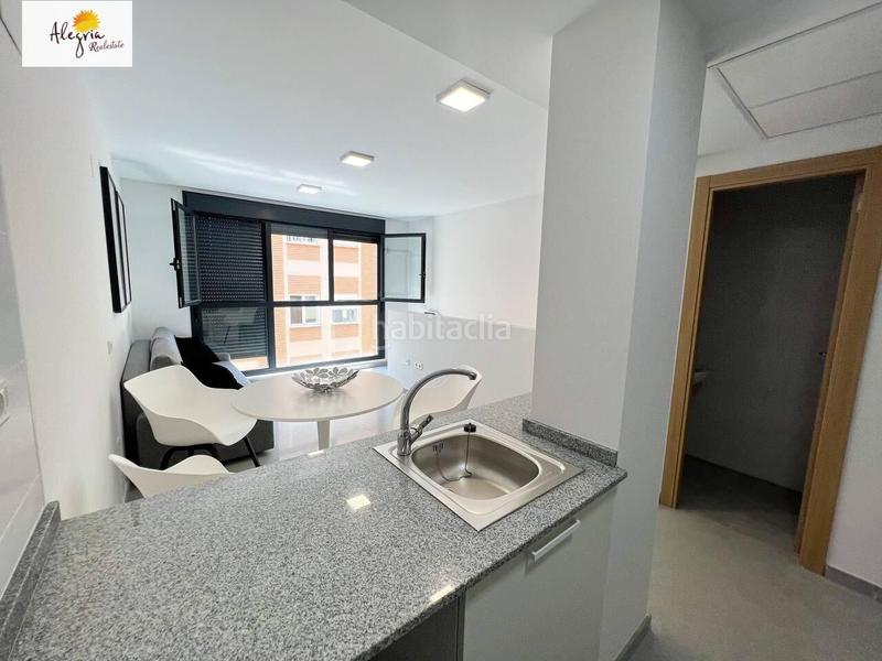 Foto cb3317e7-666e-4a8e-8667-35e78d8a8bab. Rent duplex with heating parking in La Constitución-Canaleta Mislata