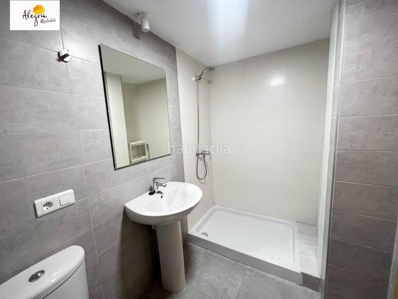 Foto e4f4e4d1-0665-4d4e-b12f-4c6fb12ead83. Rent duplex with heating parking in La Constitución-Canaleta Mislata