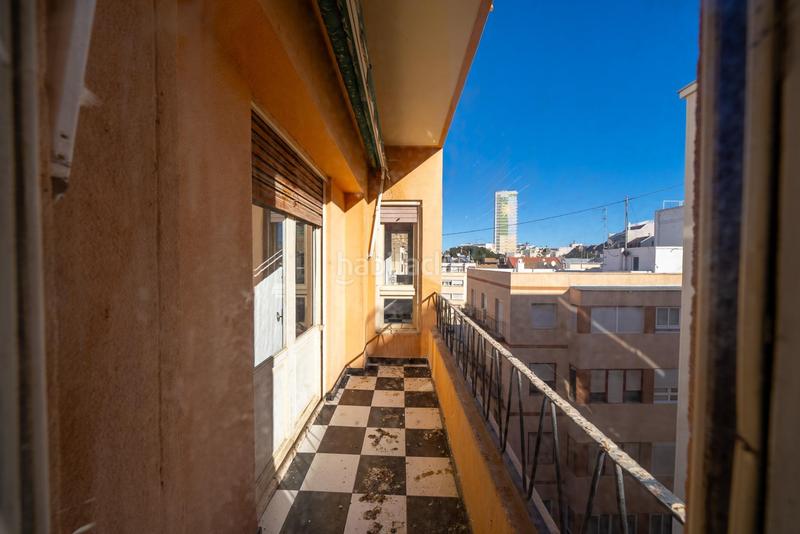 Foto d5795363-9661-47a2-9a4f-5483538bfedb. Piso  soleado y amplio en el corazón explanada de españa en Alicante