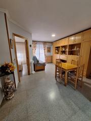 Apartament a Avenida Habaneras - Curva de Palangre. Se vende precioso piso para entrar a vivir o para la inversion