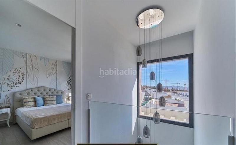 Foto 64dacbe7-b58e-43f7-910f-6ac1ed395d12. Towny house with heating parking pool in balcón de Finestrat-terra marina Finestrat