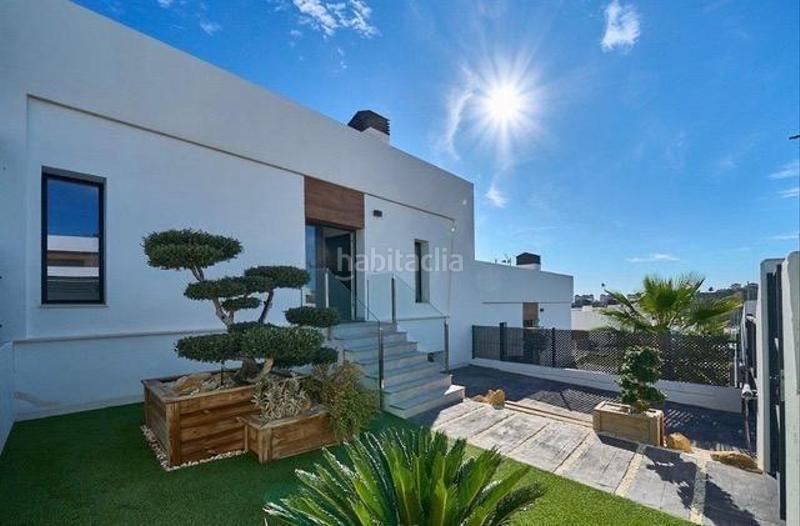 Foto cb24509b-8cc7-4d0c-9b80-d3ec006f072f. Towny house with heating parking pool in balcón de Finestrat-terra marina Finestrat