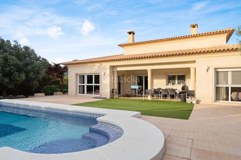 Foto b0380c45-f5f1-44a3-9480-04f12843037c. Location chalet avec chauffage parking piscine dans Calp
