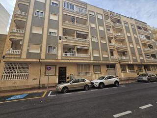 Appartement à Avenida Habaneras - Curva de Palangre. Apartamento en planta baja con amplio patio. 1 dorm. 1 baño. 46