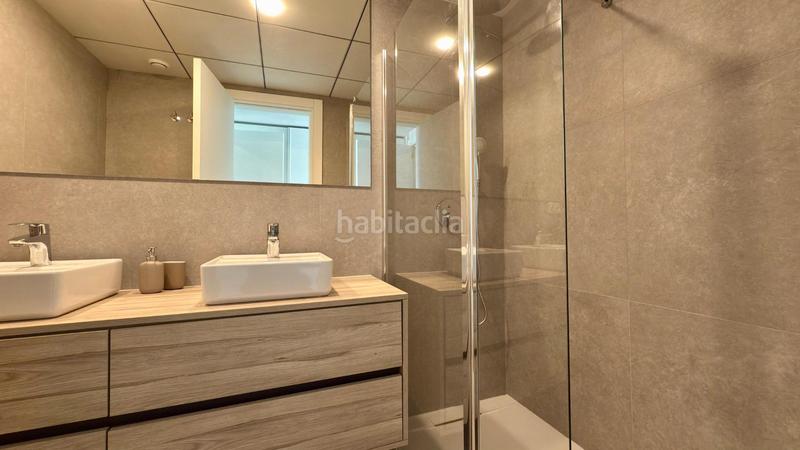 Foto 37152f2e-233e-440a-9d26-861e2f470438. Alquiler apartamento alquiler por meses urb. beach i, piso con 2 habitaciones en Benidorm
