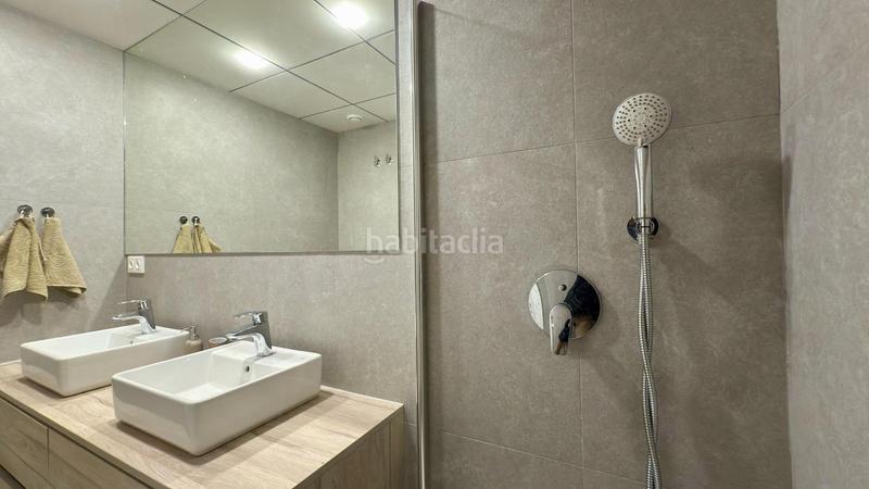 Foto a42e41f4-b31f-40a2-b4e7-c4842a457488. Alquiler apartamento alquiler por meses urb. beach i, piso con 2 habitaciones en Benidorm
