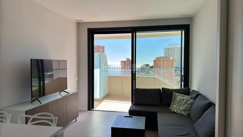 Foto 469a39d7-5333-4d62-8e3a-1621ecc91927. Alquiler apartamento alquiler por meses piso 2 habitaciones en urb. beach en Benidorm