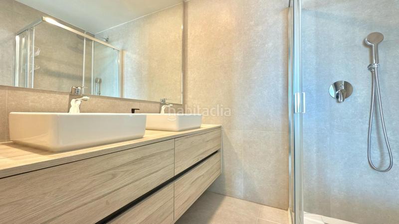 Foto 518262a4-1887-4725-91c1-2c8dfbb1e823. Alquiler apartamento alquiler por meses piso 2 habitaciones en urb. beach en Benidorm