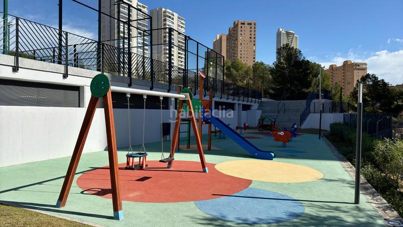 Foto 619a0607-cb72-4df4-bc40-33ae01f822c3. Alquiler apartamento alquiler por meses piso 2 habitaciones en urb. beach en Benidorm