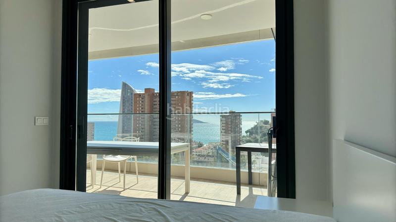 Foto c42656be-34ae-405f-aca6-a1e2b9484e77. Alquiler apartamento alquiler por meses piso 2 habitaciones en urb. beach en Benidorm
