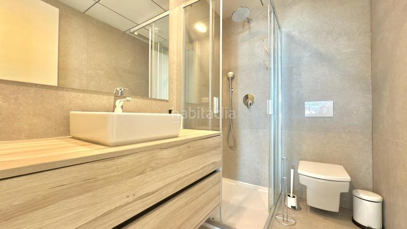 Foto c7e01589-6267-4085-b53a-01e16289d53a. Alquiler apartamento alquiler por meses piso 2 habitaciones en urb. beach en Benidorm