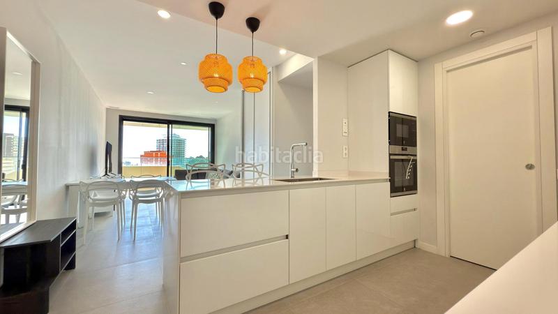 Foto f444f8af-aea6-4a6b-baf4-16c5297f154a. Alquiler apartamento alquiler por meses piso 2 habitaciones en urb. beach en Benidorm