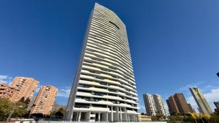 Lloguer Apartament  Avenida avenida de benisa. Alquiler por meses piso 2 habitaciones en urb. benidorm beach