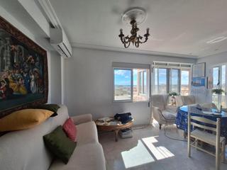 Appartement  Calle pintor gisbert. Piso amplio y luminoso con ascensor en pintor gisbert  san blas
