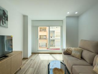 Location Appartement  Plaza plaza músico óscar tordera iñesta. Se alquila apartamento temporada media