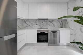 Apartamento en Antonio Machado. Moderno apartamento en torrevieja a pasos de la playa 3 habitaci