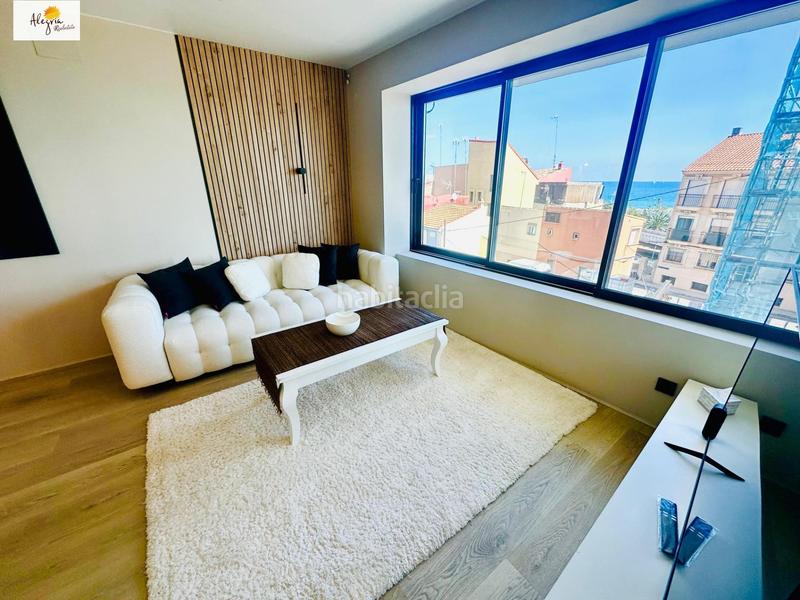 Foto 97702bfc-7d75-4ed8-b6ec-ec080c4f30b3. Apartamento impresionante apartamento con vistas al mar en venta en Alicante