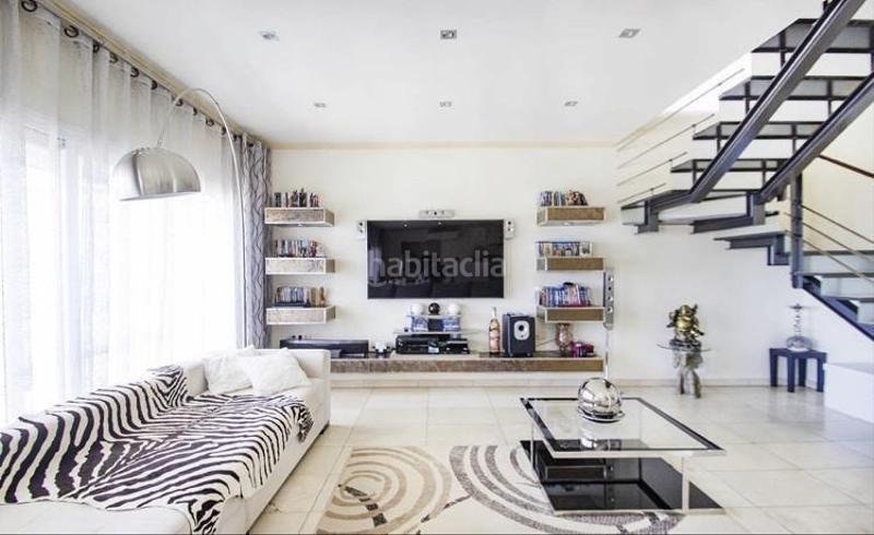 Foto 2d65ff7a-cf53-48a6-aaf0-c33d0f40889b. Chalet con piscina in Gran Sol Calp