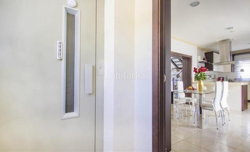 Foto d14dafbe-9fa1-4cfa-933f-abea57f21d21. Chalet con piscina in Gran Sol Calp